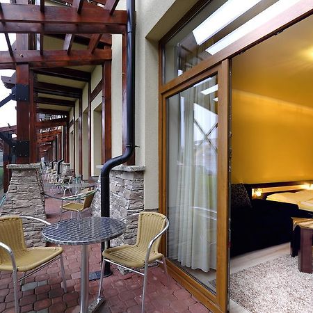 Luxury Apartment Kristof Besenova Bagian luar foto