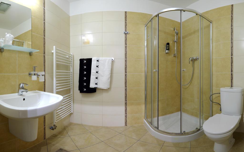 Luxury Apartment Kristof Besenova Ruang foto